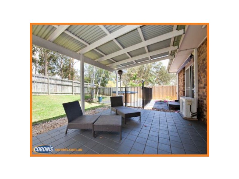17 Vaucluse Crescent, Petrie QLD 4502