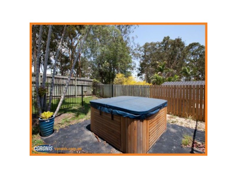 17 Vaucluse Crescent, Petrie QLD 4502