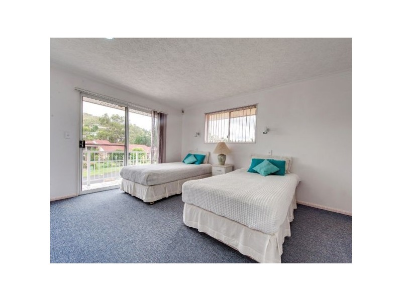 12 Trafalgar St, Highland Park QLD 4211