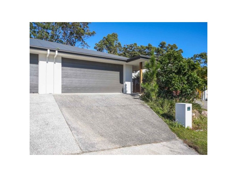 1/2 Henry St, Coomera QLD 4209