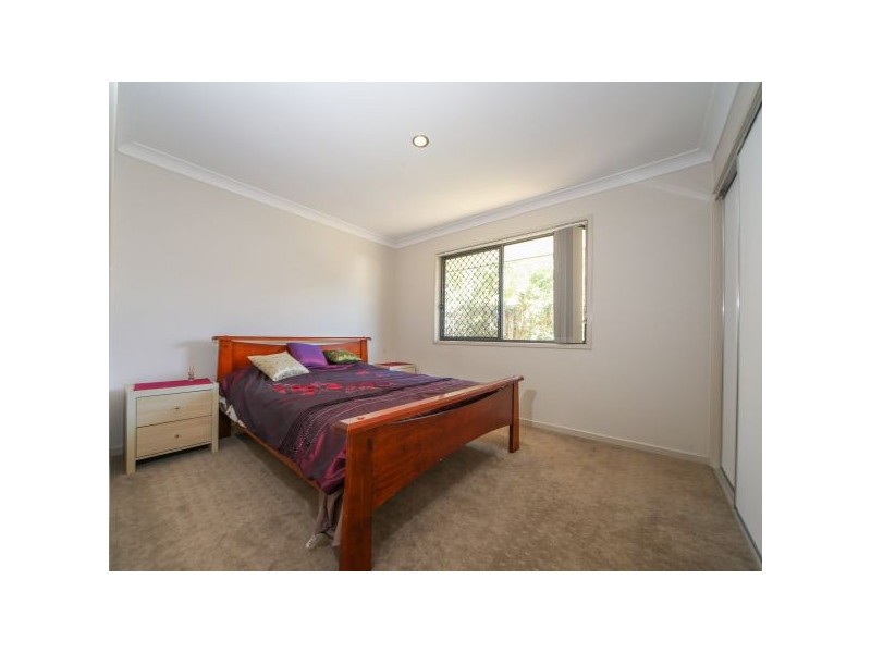 1/2 Henry St, Coomera QLD 4209