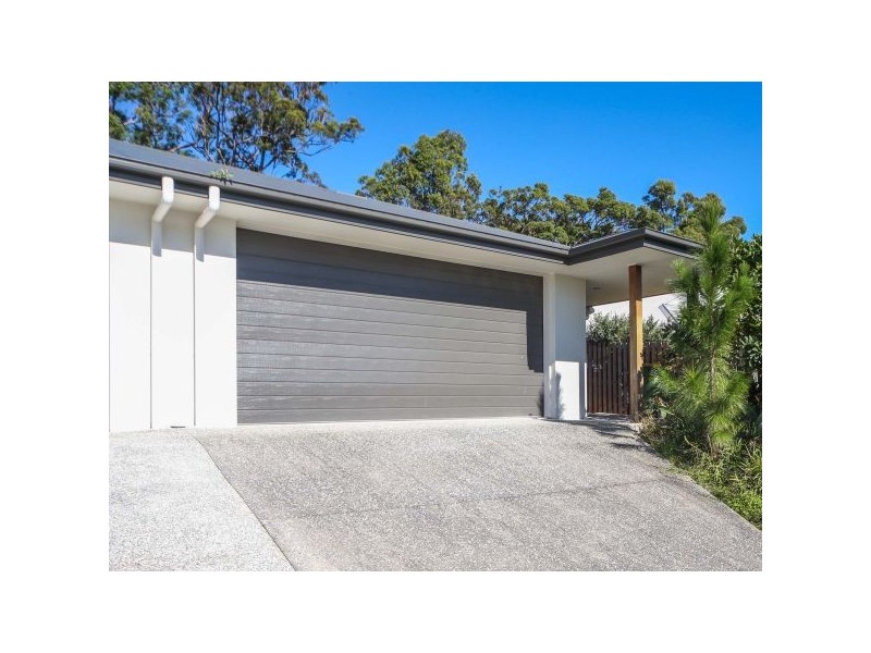 1/2 Henry St, Coomera QLD 4209