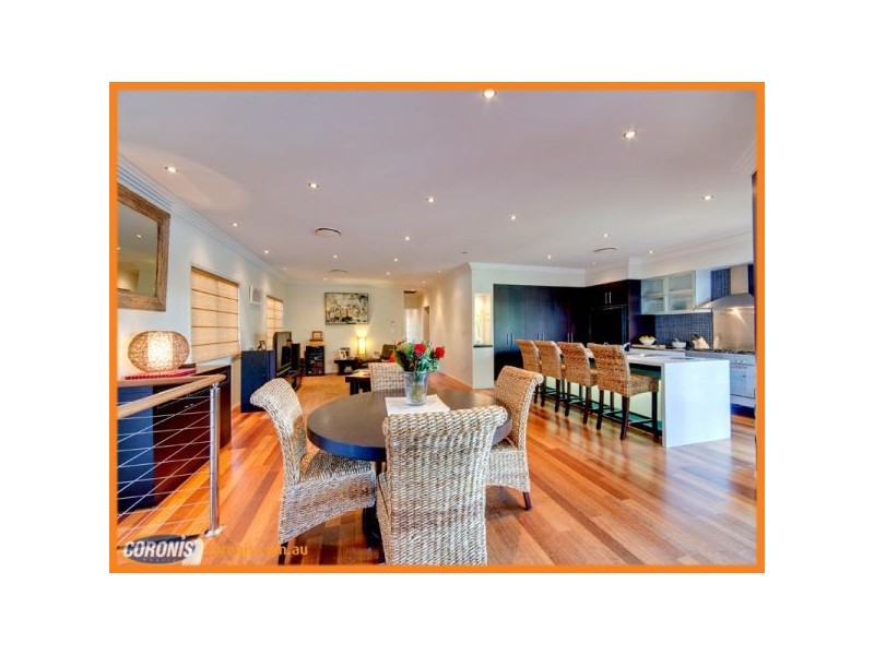 211 Rainbow Street, Sandgate QLD 4017