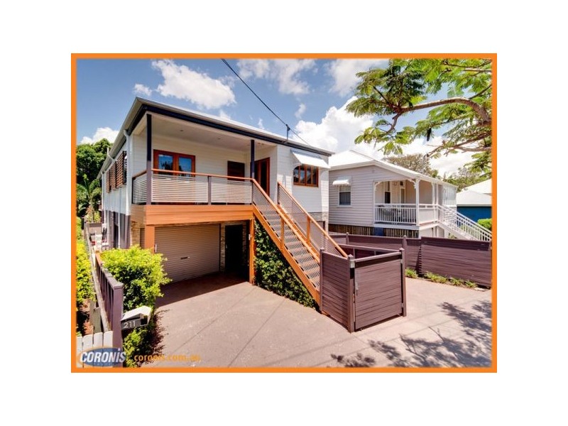 211 Rainbow Street, Sandgate QLD 4017