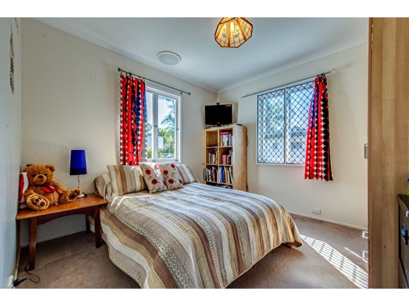 32 Bruce Road, Woodridge QLD 4114