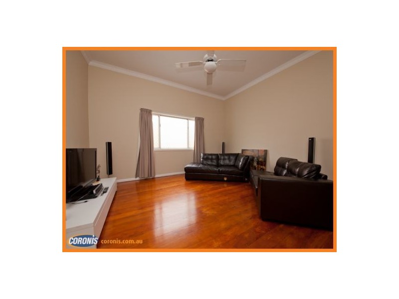 86 Windsor Road, Red Hill QLD 4059