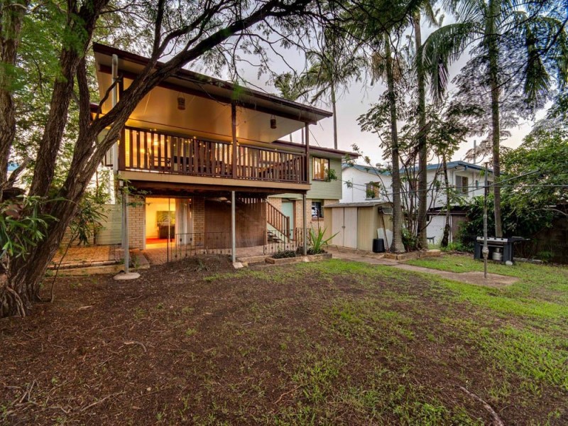 76 Araluen Street, Kedron QLD 4031