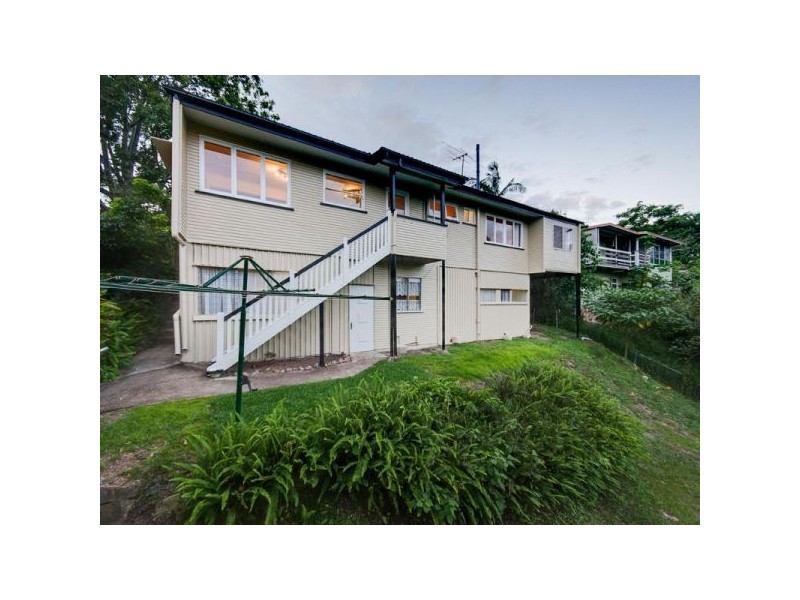 3 Plucks Road, Arana Hills QLD 4054