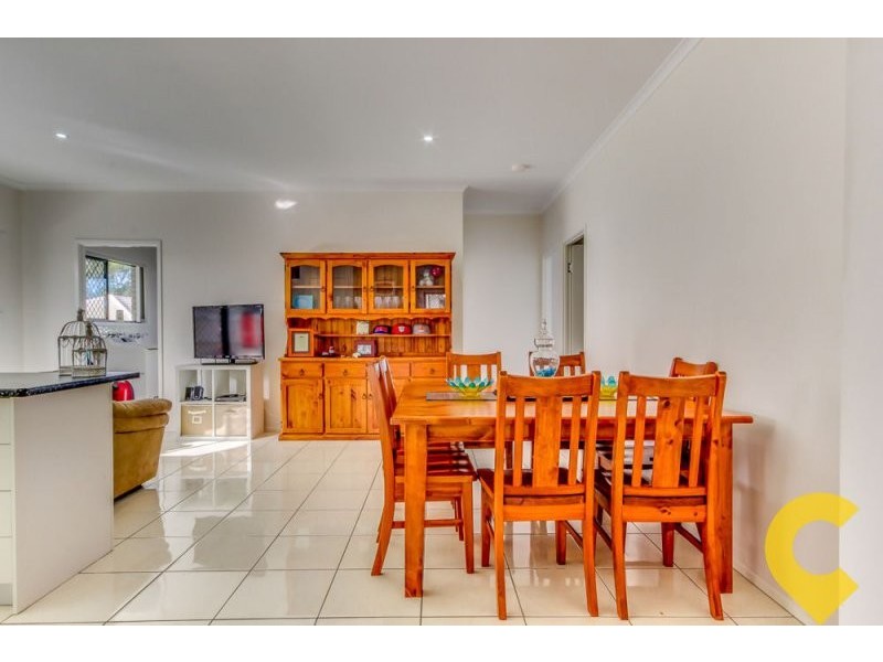 7 Voyager Street, Marsden QLD 4132