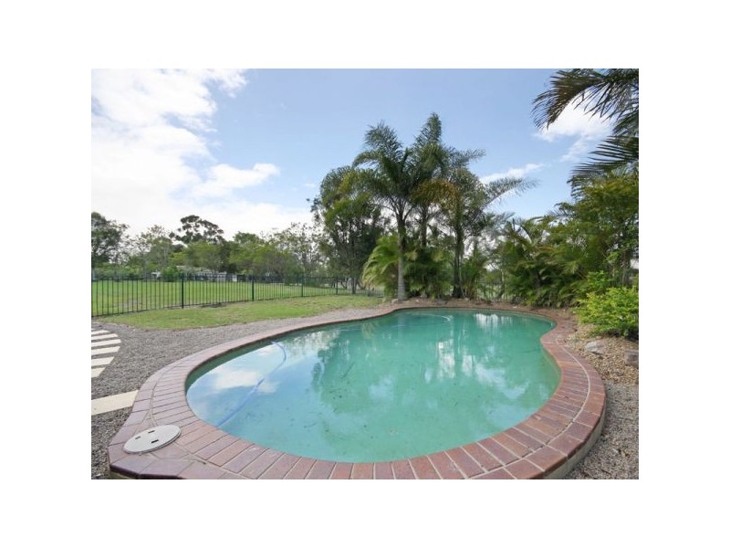 2 Bramston Court, Burpengary QLD 4505