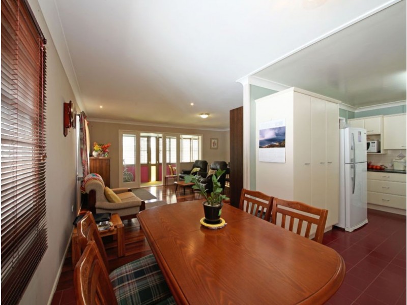 18 Cherry Street, Brighton QLD 4017