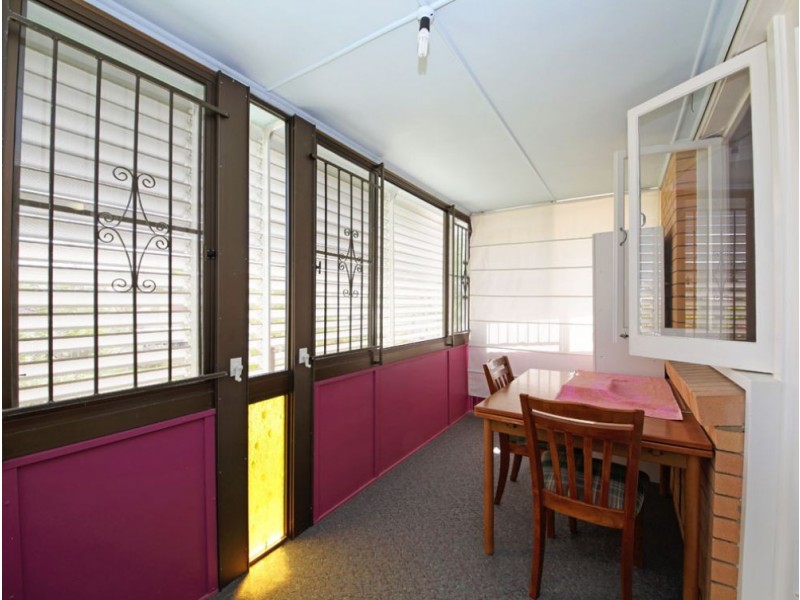 18 Cherry Street, Brighton QLD 4017