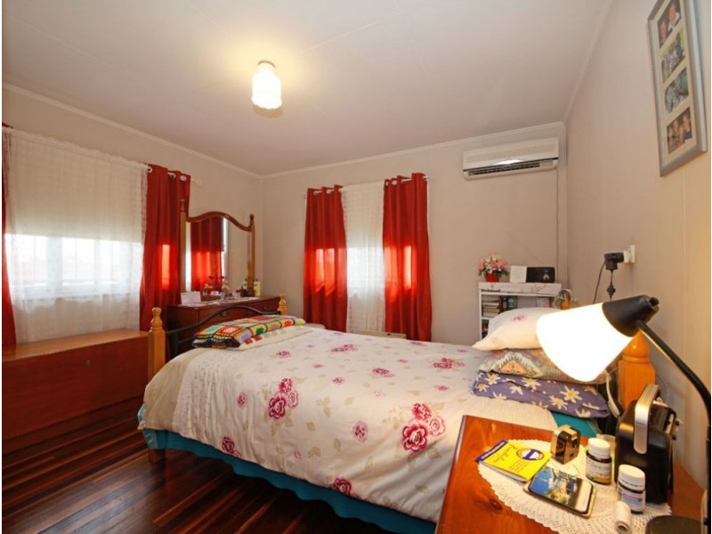 18 Cherry Street, Brighton QLD 4017