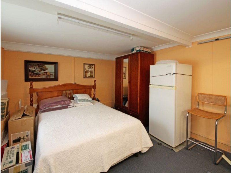 18 Cherry Street, Brighton QLD 4017