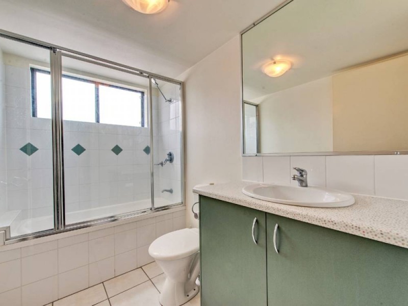 8/44-66 University Drive, Meadowbrook QLD 4131