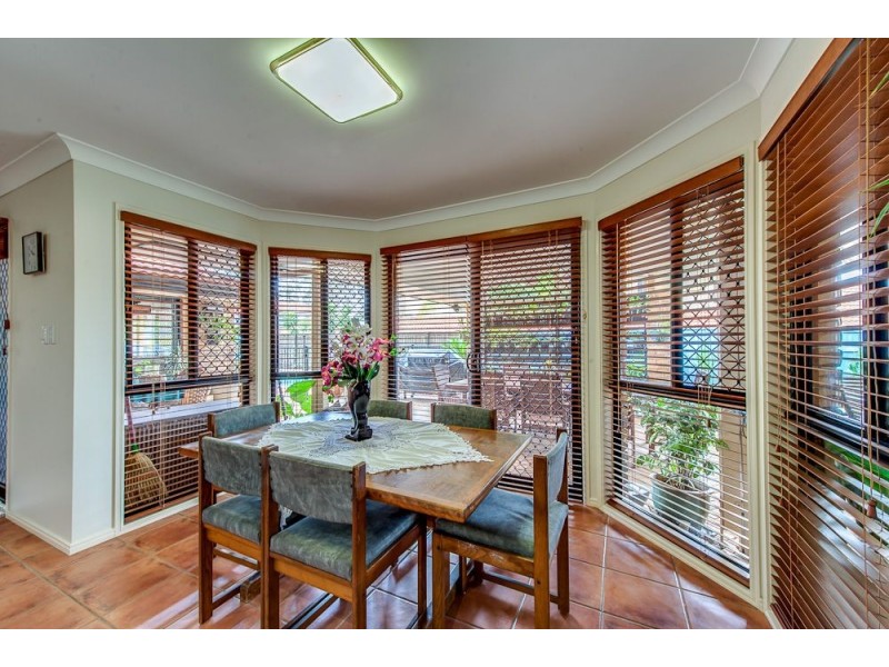 13 Camberwell Place, Forest Lake QLD 4078