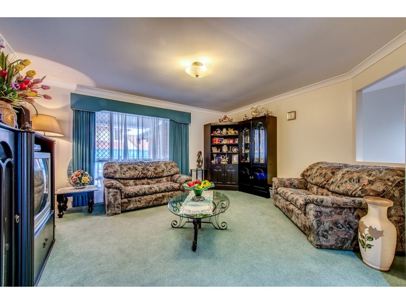 13 Camberwell Place, Forest Lake QLD 4078