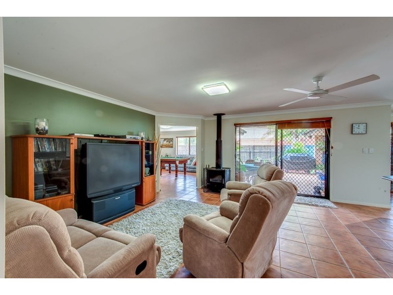 13 Camberwell Place, Forest Lake QLD 4078