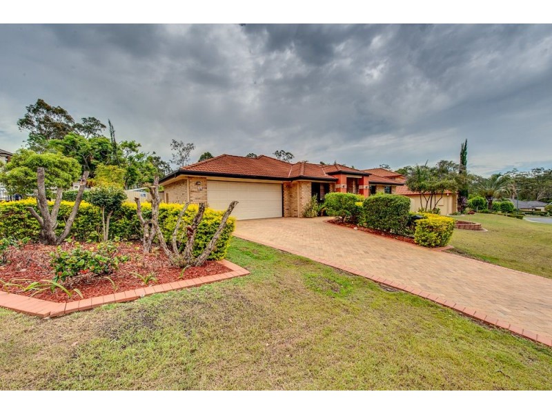 13 Camberwell Place, Forest Lake QLD 4078
