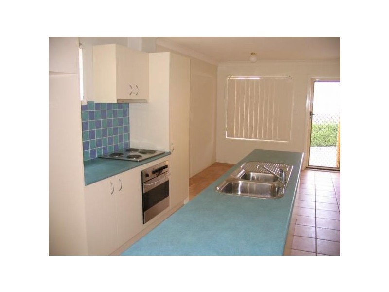 1/10 Crawford Ave, Stafford QLD 4053