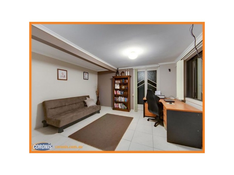 67 Hutton Road, Ferny Hills QLD 4055
