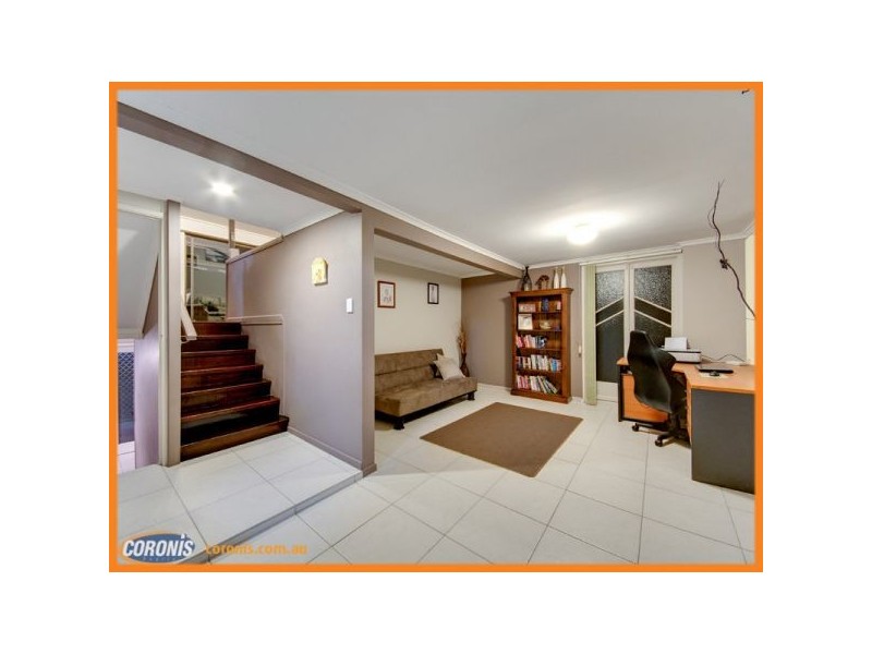 67 Hutton Road, Ferny Hills QLD 4055