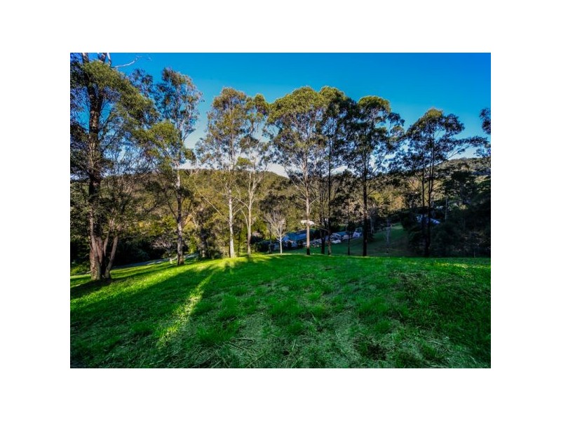 5 Ironbark Court, Wongawallan QLD 4210
