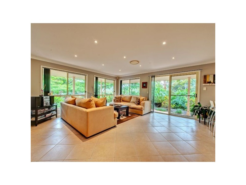 5 Ironbark Court, Wongawallan QLD 4210