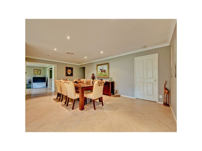 5 Ironbark Court, Wongawallan QLD 4210