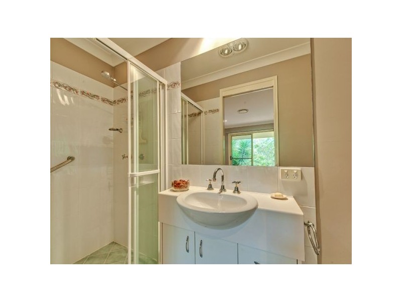 5 Ironbark Court, Wongawallan QLD 4210