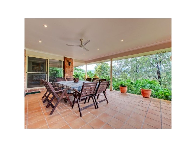 5 Ironbark Court, Wongawallan QLD 4210