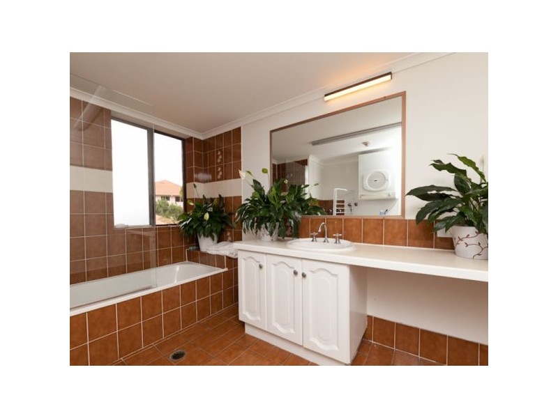 15/72 Lorimer Terrace, Kelvin Grove QLD 4059