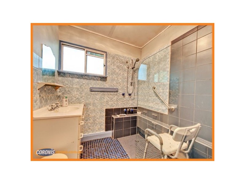 1 Barry Drive, Redbank Plains QLD 4301