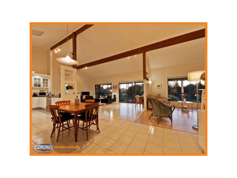 11 Rani Close, Mount Ommaney QLD 4074