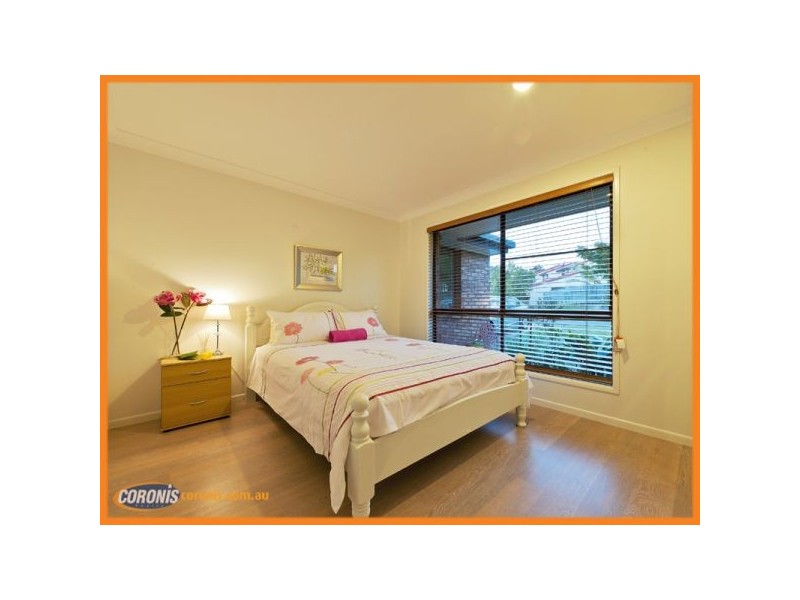 11 Rani Close, Mount Ommaney QLD 4074