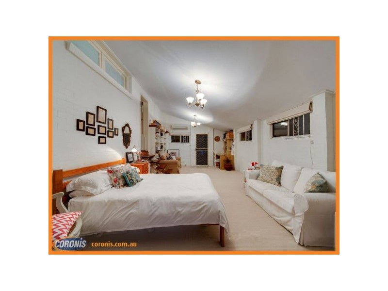 27 Conlo Crescent, Ferny Hills QLD 4055