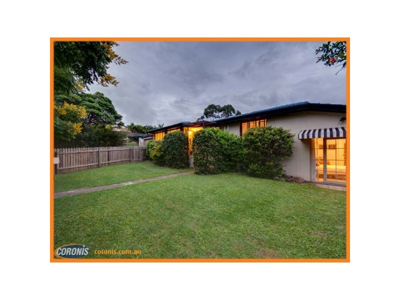 27 Conlo Crescent, Ferny Hills QLD 4055