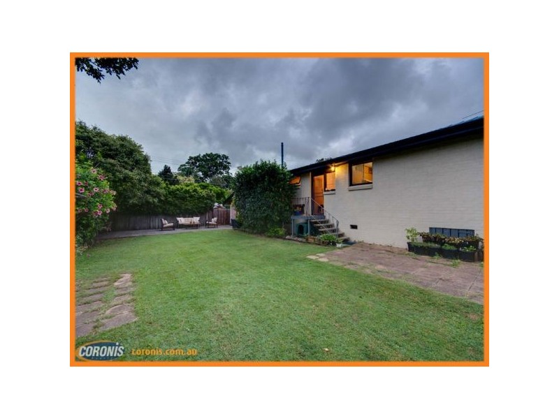 27 Conlo Crescent, Ferny Hills QLD 4055