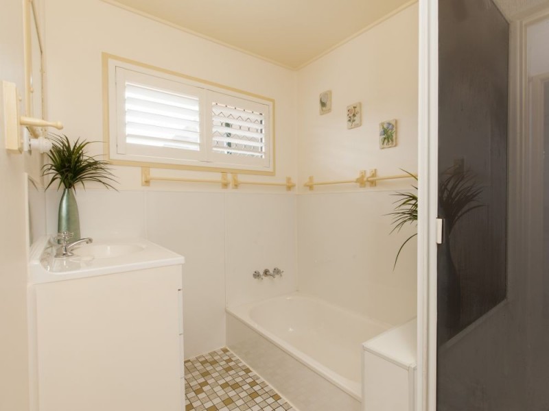 3 Glenore Street, Mitchelton QLD 4053