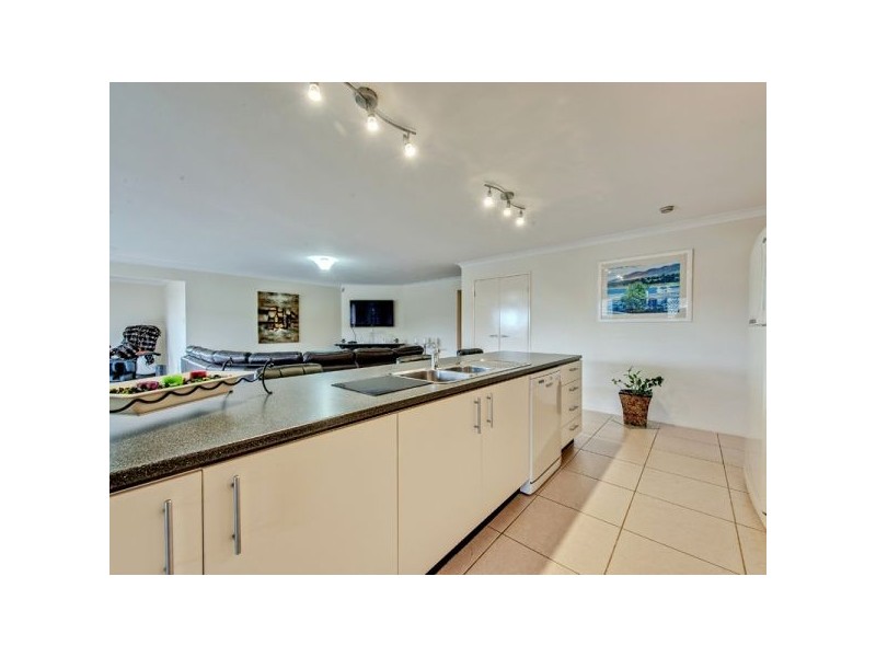 111 Herses Road, Eagleby QLD 4207