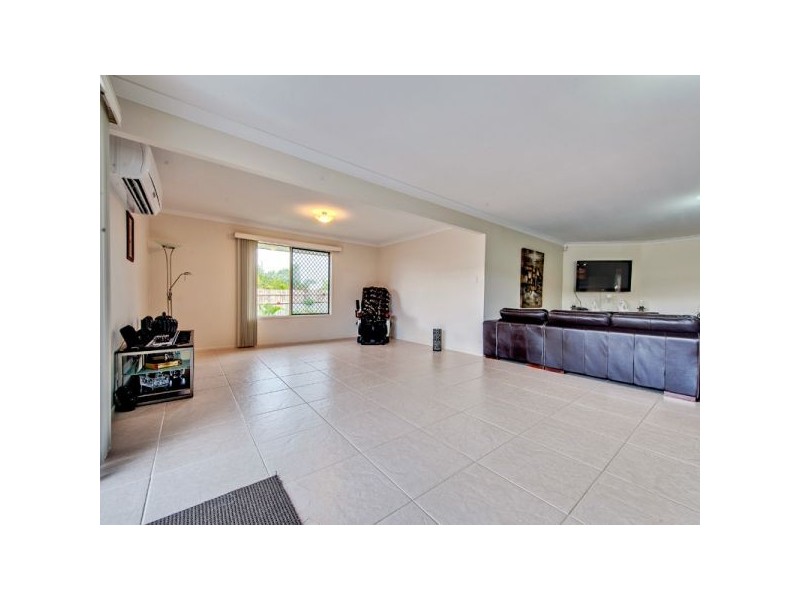 111 Herses Road, Eagleby QLD 4207
