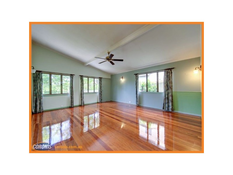 12 Rutherford Street, Stafford Heights QLD 4053