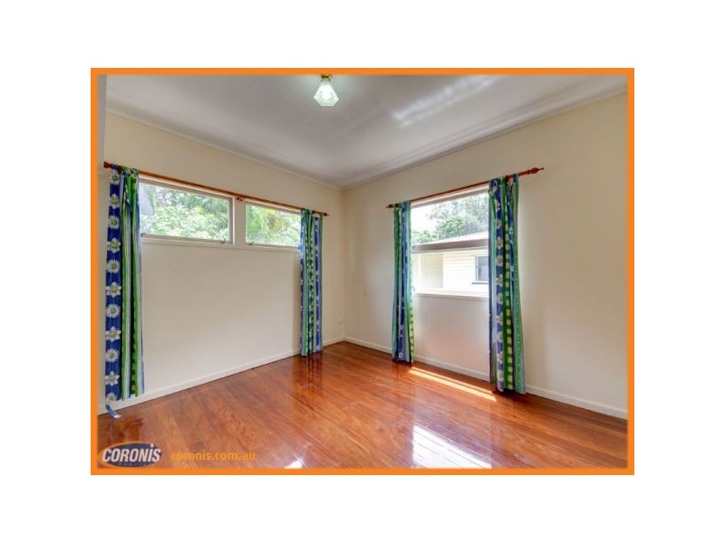 12 Rutherford Street, Stafford Heights QLD 4053