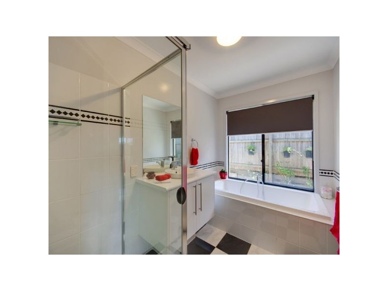 14 Latona Street, Warner QLD 4500