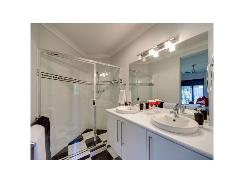 14 Latona Street, Warner QLD 4500