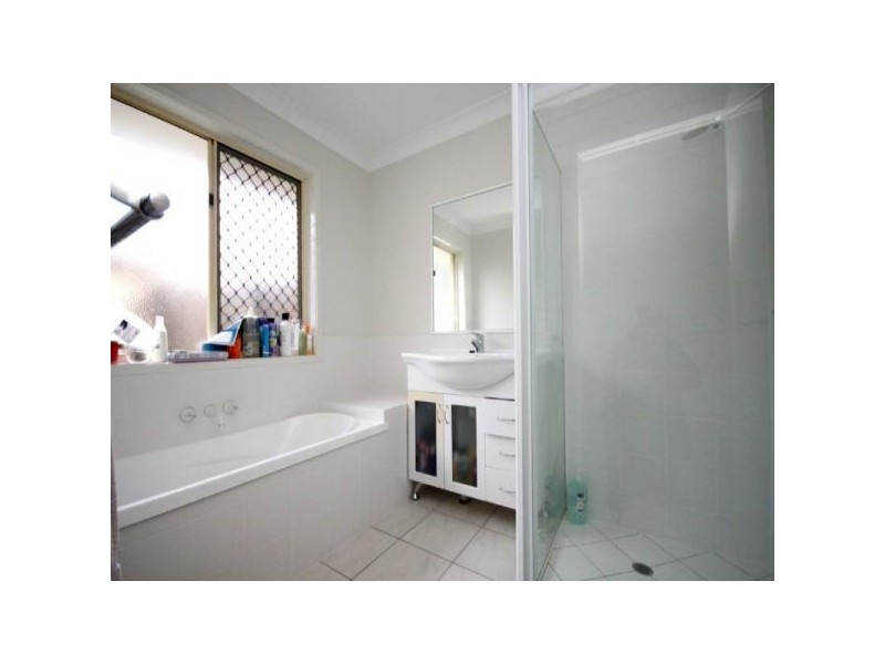 4/3 Halo Ct, Bray Park QLD 4500