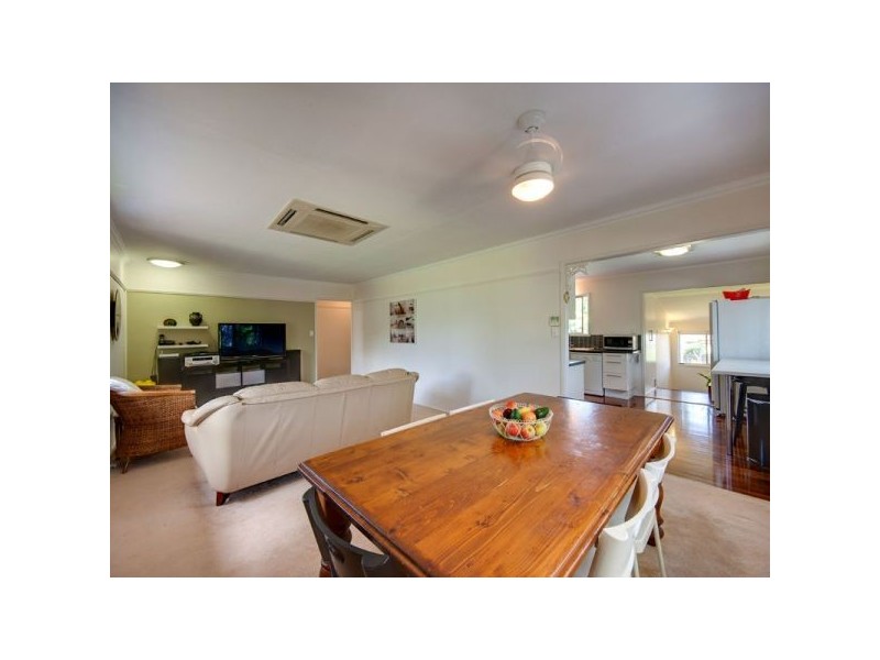 5 Valiant Crescent, Strathpine QLD 4500