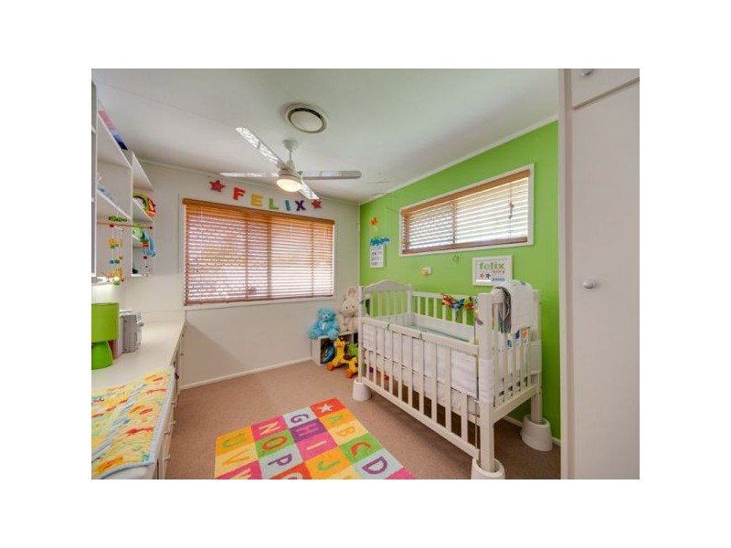 5 Valiant Crescent, Strathpine QLD 4500
