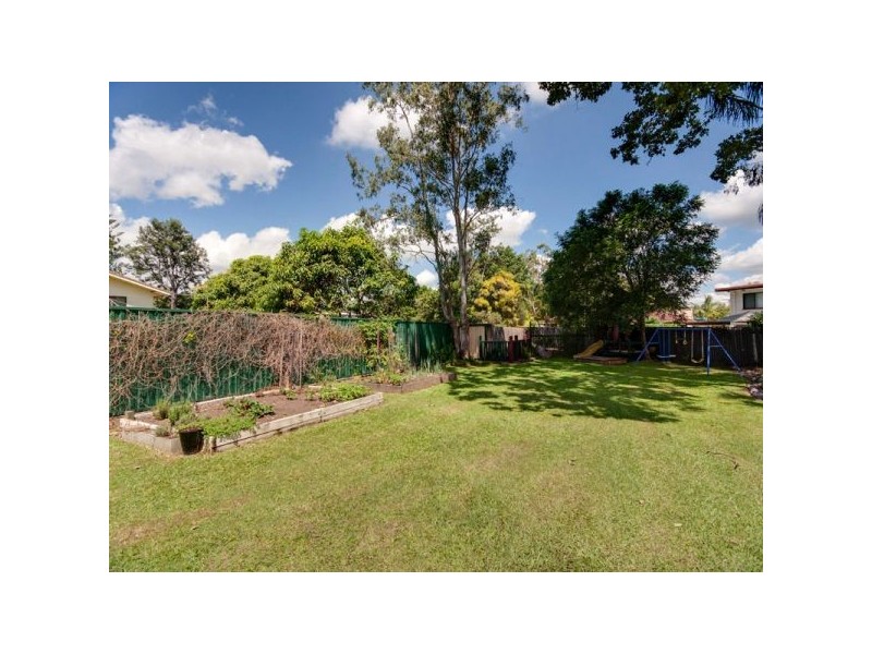 5 Valiant Crescent, Strathpine QLD 4500