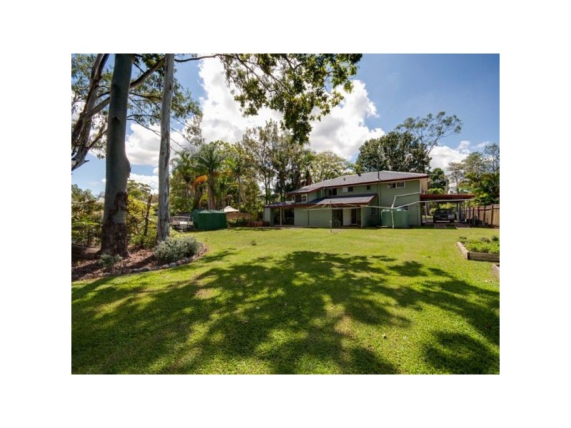 5 Valiant Crescent, Strathpine QLD 4500